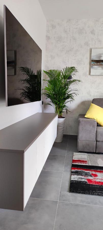Apartment Denis Krk Town Buitenkant foto